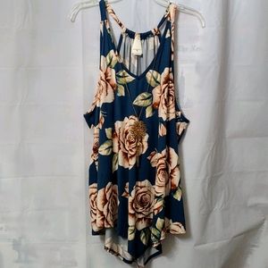 2xl sleeveless top with chain